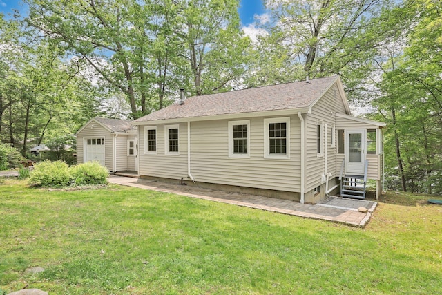 60 Indian Spring Rd, Woodstock, CT 06281 - view of front of house with a front yard