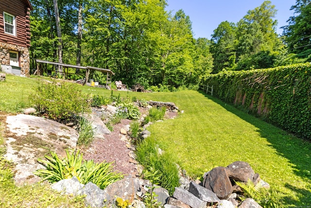 112 Edstrom Rd, Marlborough, CT 06447 - view of green lawn
