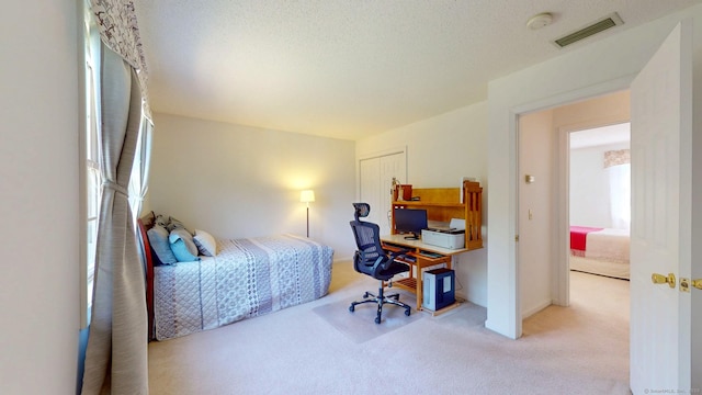 26 Reno Dr, Middletown, CT 06457 - carpeted bedroom with a desk and a closet
