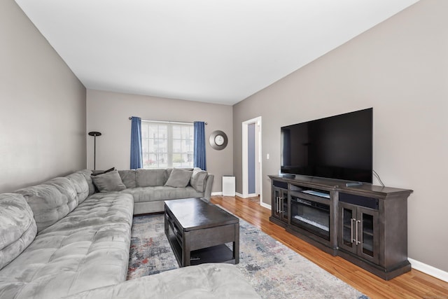 280 Ridgefield Ave, Waterbury, CT 06705 - living area with wood finished floors and baseboards