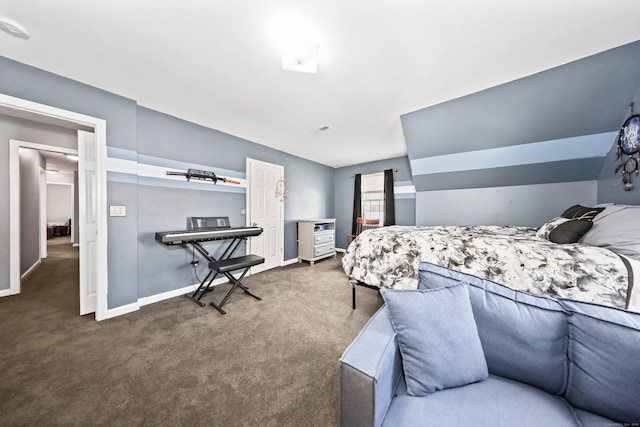 280 Ridgefield Ave, Waterbury, CT 06705 - carpeted bedroom with baseboards