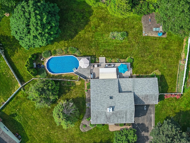 49 Hintz Dr, Wallingford, CT 06492 - bird's eye view of a pool