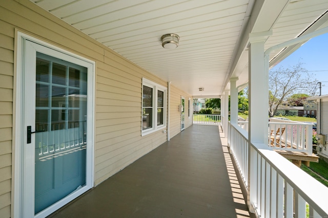 46 Park St, New London, CT 06320 - view of porch