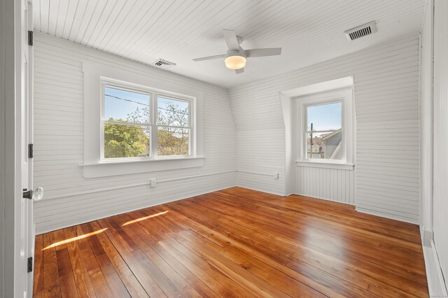 46 Park St, New London, CT 06320 - spare room featuring ceiling fan and hardwood / wood-style floors
