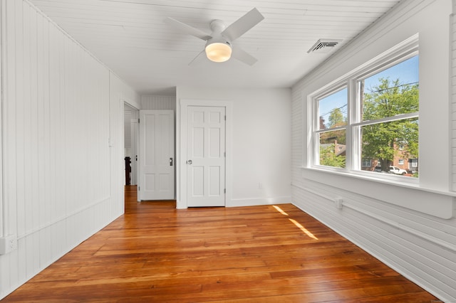 46 Park St, New London, CT 06320 - unfurnished room with light wood-type flooring and a ceiling fan