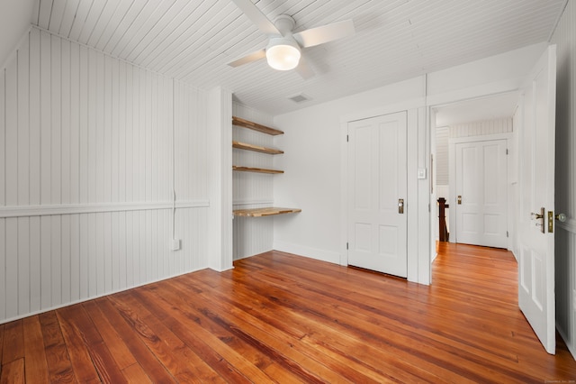 46 Park St, New London, CT 06320 - unfurnished room featuring ceiling fan and hardwood / wood-style floors