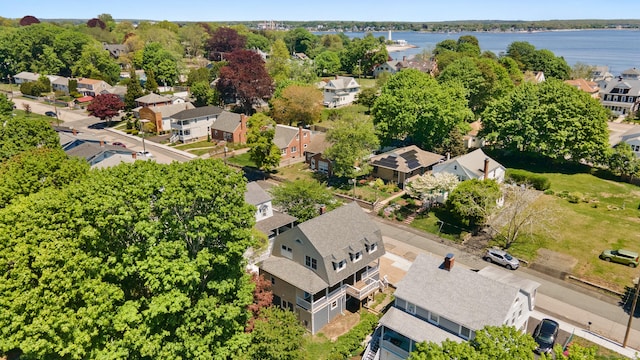 46 Park St, New London, CT 06320 - aerial view of residential area featuring a large body of water