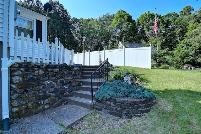 673 May St, Naugatuck, CT 06770 - view of yard