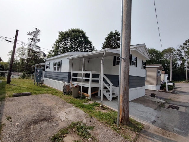 29 Hemlock Dr, Shelton, CT 06484 - view of manufactured / mobile home