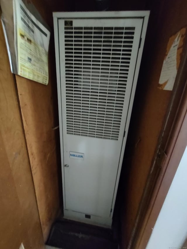 29 Hemlock Dr, Shelton, CT 06484 - detailed view of a heating unit