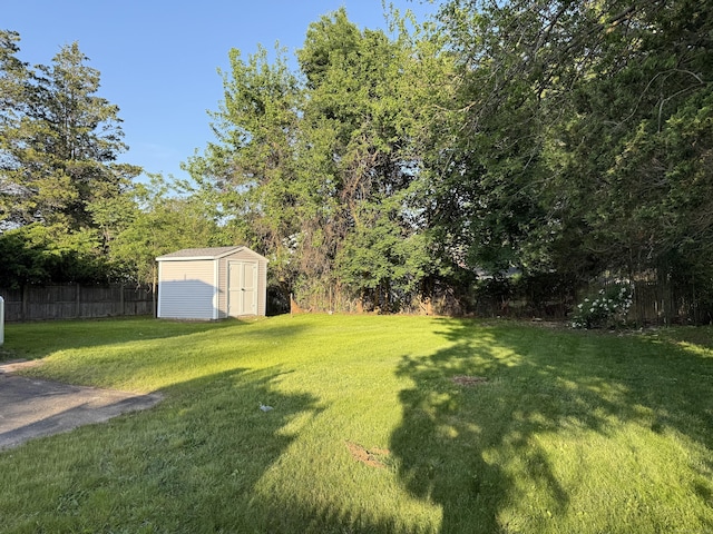 42 Waldo St, East Haven, CT 06512 - view of yard