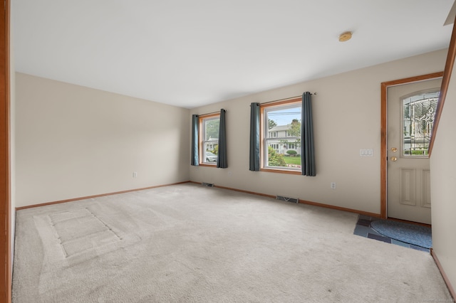 42 Cindy Ln, Groton, CT 06355 - carpeted empty room featuring baseboards and a smoke detector