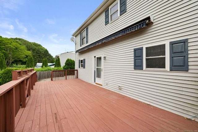 42 Cindy Ln, Groton, CT 06355 - view of wooden deck