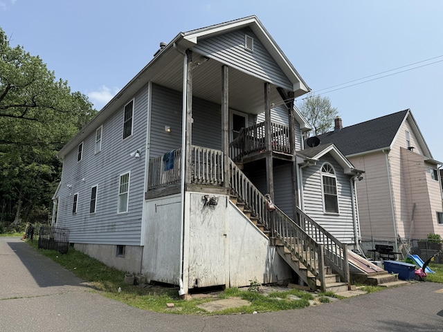 337 Zion St, Hartford, CT 06106 - view of front facade with stairs and a porch