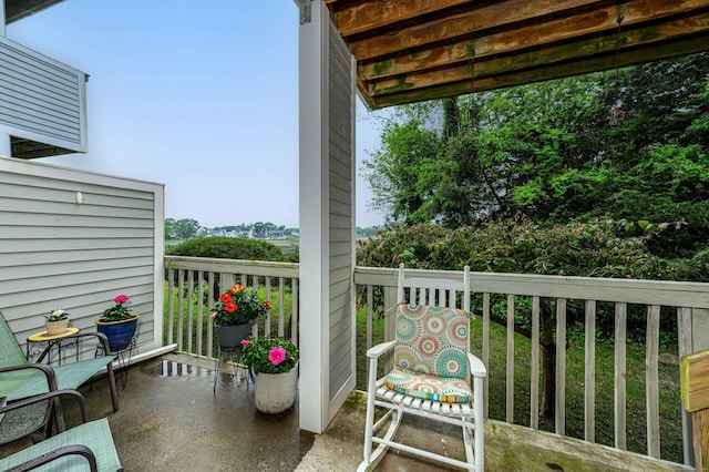 2 Mansfield Grove Rd Apt 160, East Haven, CT 06512 - view of balcony