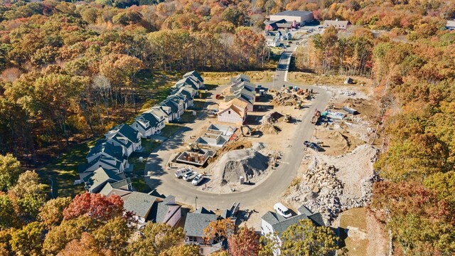 7 Ivy Hill Rd, Waterford, CT 06385 - aerial view of property and surrounding area with a heavily wooded area
