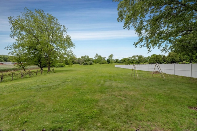 34 River St, East Haven, CT 06512 - view of yard