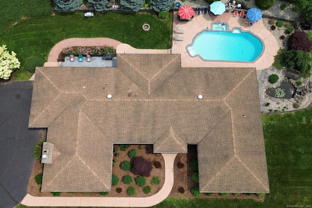 70R Tri Mountain Rd, Durham, CT 06422 - bird's eye view of a pool area