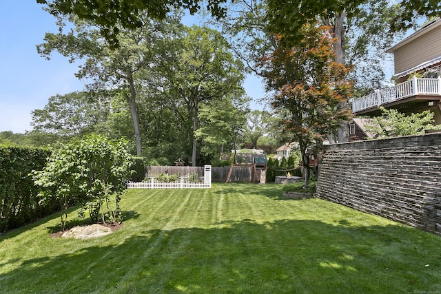 42 Woodledge Rd, Stamford, CT 06907 - view of fenced backyard