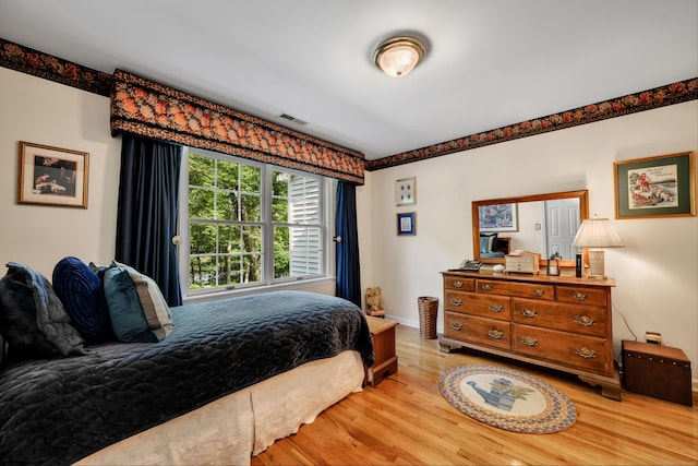 87 Falcon Crest Rd, Middlebury, CT 06762 - bedroom featuring wood finished floors and baseboards