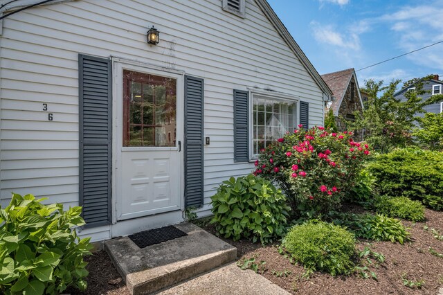 36 State St, Guilford, CT 06437 - view of entrance to property