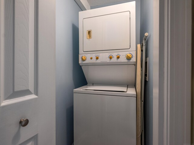 36 State St, Guilford, CT 06437 - washroom with stacked washing machine and dryer