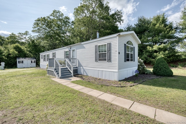107 Lions Way, Windham, CT 06256 - manufactured / mobile home featuring a front yard