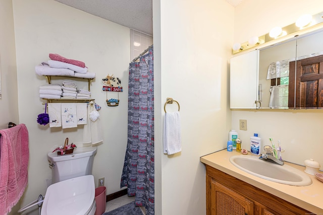 34 Cedar Rock Rd, Woodbridge, CT 06525 - full bathroom featuring toilet, vanity, tile patterned floors, and a shower with curtain