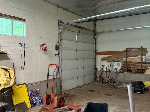 789 Tuttle Ave, Hamden, CT 06518 - view of garage