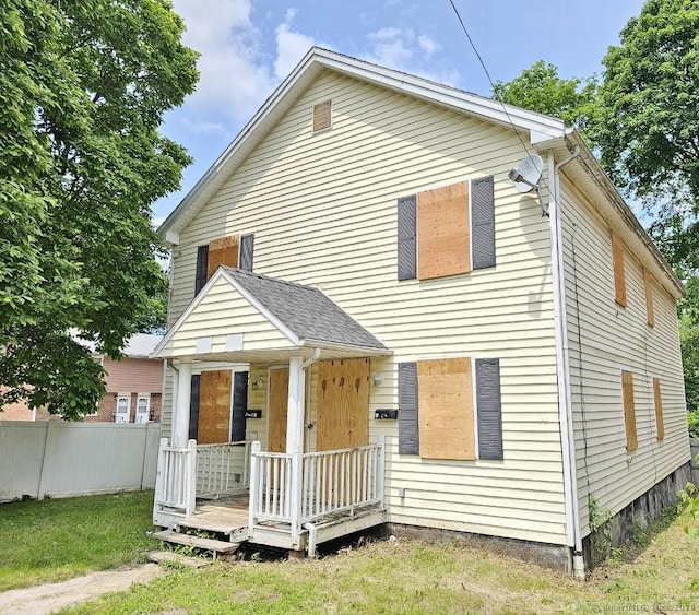 270 Capen St, Hartford, CT 06112 - view of front of property featuring covered porch
