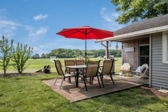 45 E St, Madison, CT 06443 - view of patio / terrace with outdoor dining area