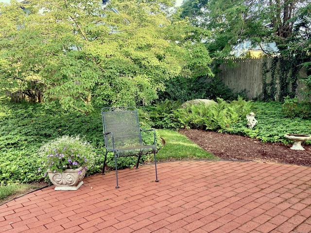 20 Cherry Ln, Madison, CT 06443 - view of patio