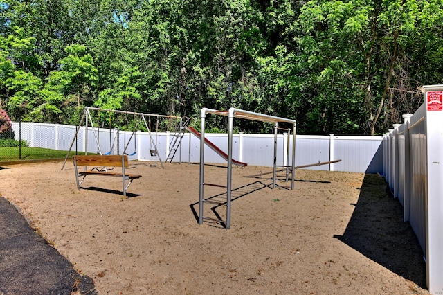 1120 New Haven Ave Apt 142, Milford, CT 06460 - community play area with a fenced backyard