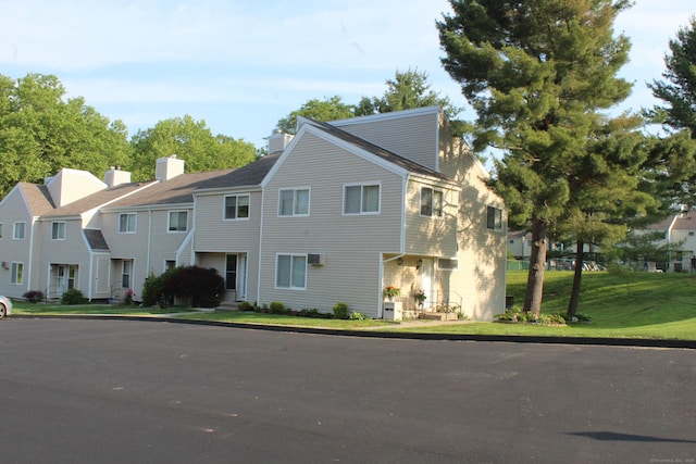 9 Watch Hill Cir Unit 9, Cromwell, CT 06416 - multi unit property with a chimney and a front yard