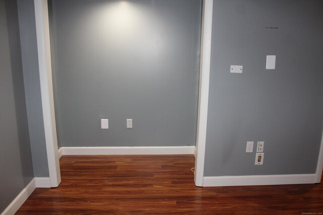 9 Watch Hill Cir Unit 9, Cromwell, CT 06416 - empty room featuring wood finished floors and baseboards