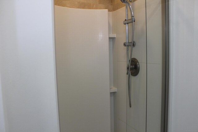 9 Watch Hill Cir Unit 9, Cromwell, CT 06416 - bathroom view of a shower stall