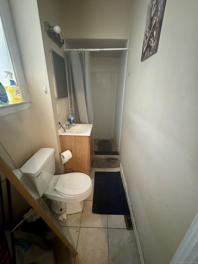 28 Terrace Ave, West Haven, CT 06516 - full bath featuring toilet, curtained shower, tile patterned flooring, and vanity