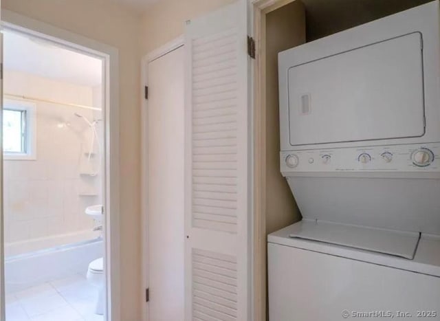 80 County St Apt 7K, Norwalk, CT 06851 - washroom featuring stacked washer / dryer