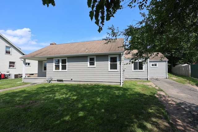 103 Anthony St, New Haven, CT 06515 - rear view of house with a lawn