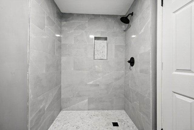 103 Anthony St, New Haven, CT 06515 - full bathroom with a tile shower