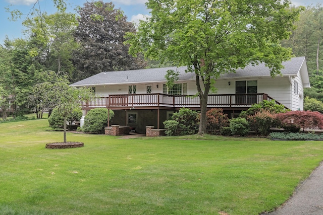 190 Allerton Farms Rd, Middlebury, CT 06762 - back of property featuring a deck, a yard, and roof with shingles