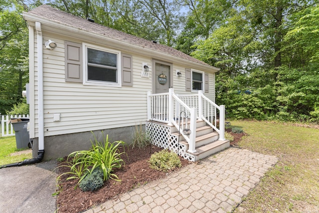 188 W Main St, East Lyme, CT 06357 - view of front of home