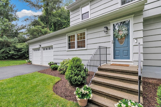 6 Buckboard Ln, Fairfield, CT 06824 - property entrance with asphalt driveway