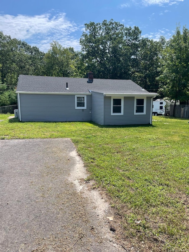 285 Sheffield St, Waterbury, CT 06704 - photo 2