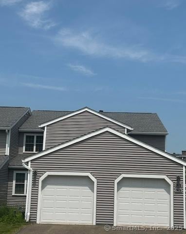 749 Long Hill Rd Unit A, Middletown, CT 06457 - view of front of property featuring driveway and an attached garage