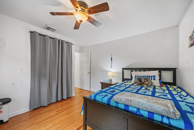 277 Tryon St, Middletown, CT 06457 - bedroom featuring light wood finished floors and a ceiling fan