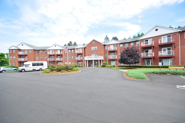 625 Palisado Ave Apt 206, Windsor, CT 06095 - view of apartment building / complex with uncovered parking