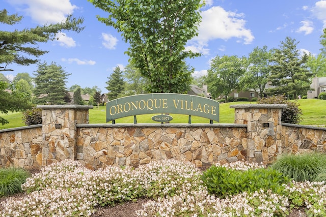 513 Opa Ln Unit B, Stratford, CT 06614 - community sign with a lawn