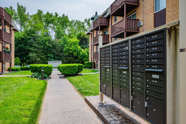 87 Clinic Dr Unit 3A, New Britain, CT 06051 - surrounding community featuring a yard and mail area