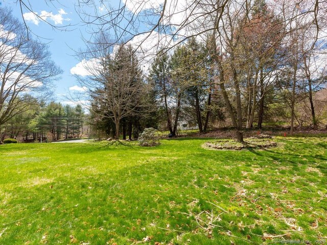 125 Old Farms Rd, Avon, CT 06001 - photo 6